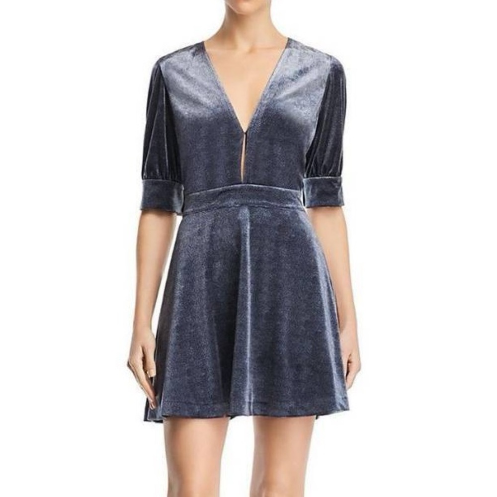 The East Order NWT Thistle Mini Dress Christmas‎